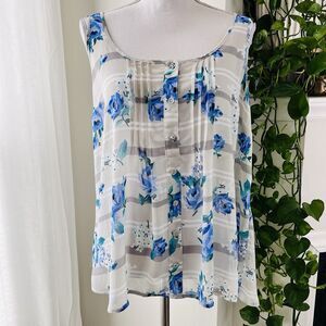 Torrid Blue & White Floral Soft Lightweight Flowy Sleeveless Blouse - Plus 0X